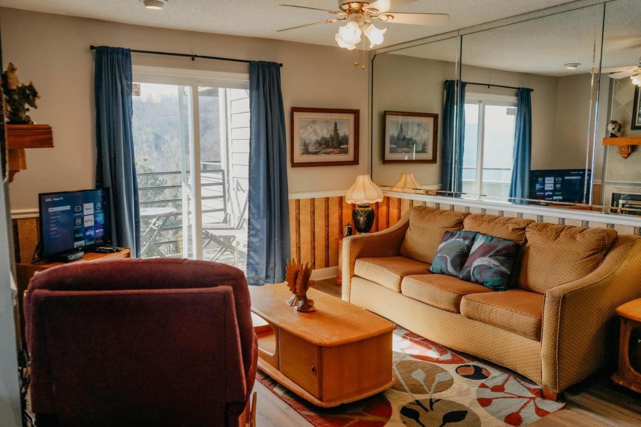 גטלינבורג Smoky Mountains Studio With Balcony מראה חיצוני תמונה