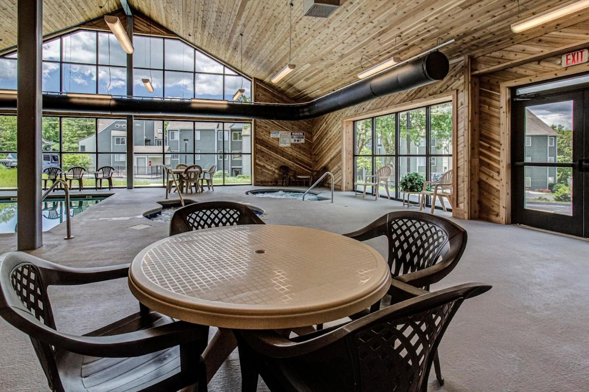 גטלינבורג Smoky Mountains Studio With Balcony מראה חיצוני תמונה